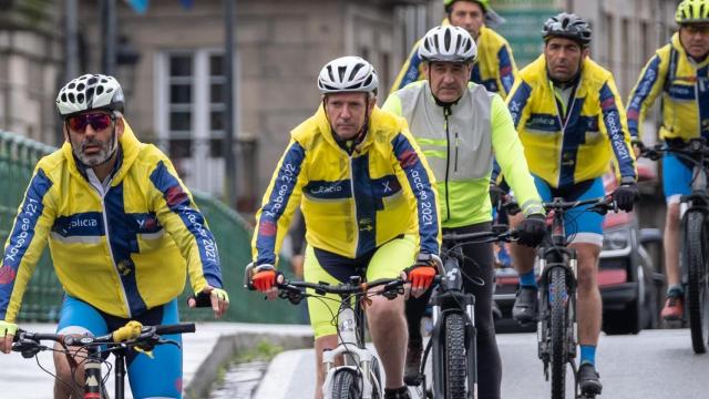 Alfonso Rueda a su paso por Caldas de Reis.
