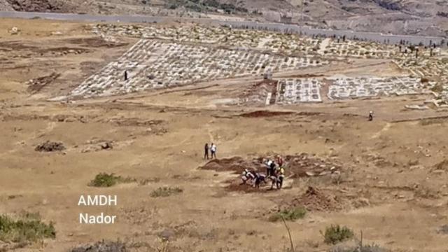 Marruecos prepara 21 fosas para enterrar a los migrantes muertos.