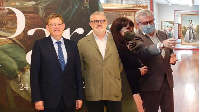 Miguel Falomir con Ximo Puig y Julia Parra, en las diferentes negociaciones del Prado con Alicante.
