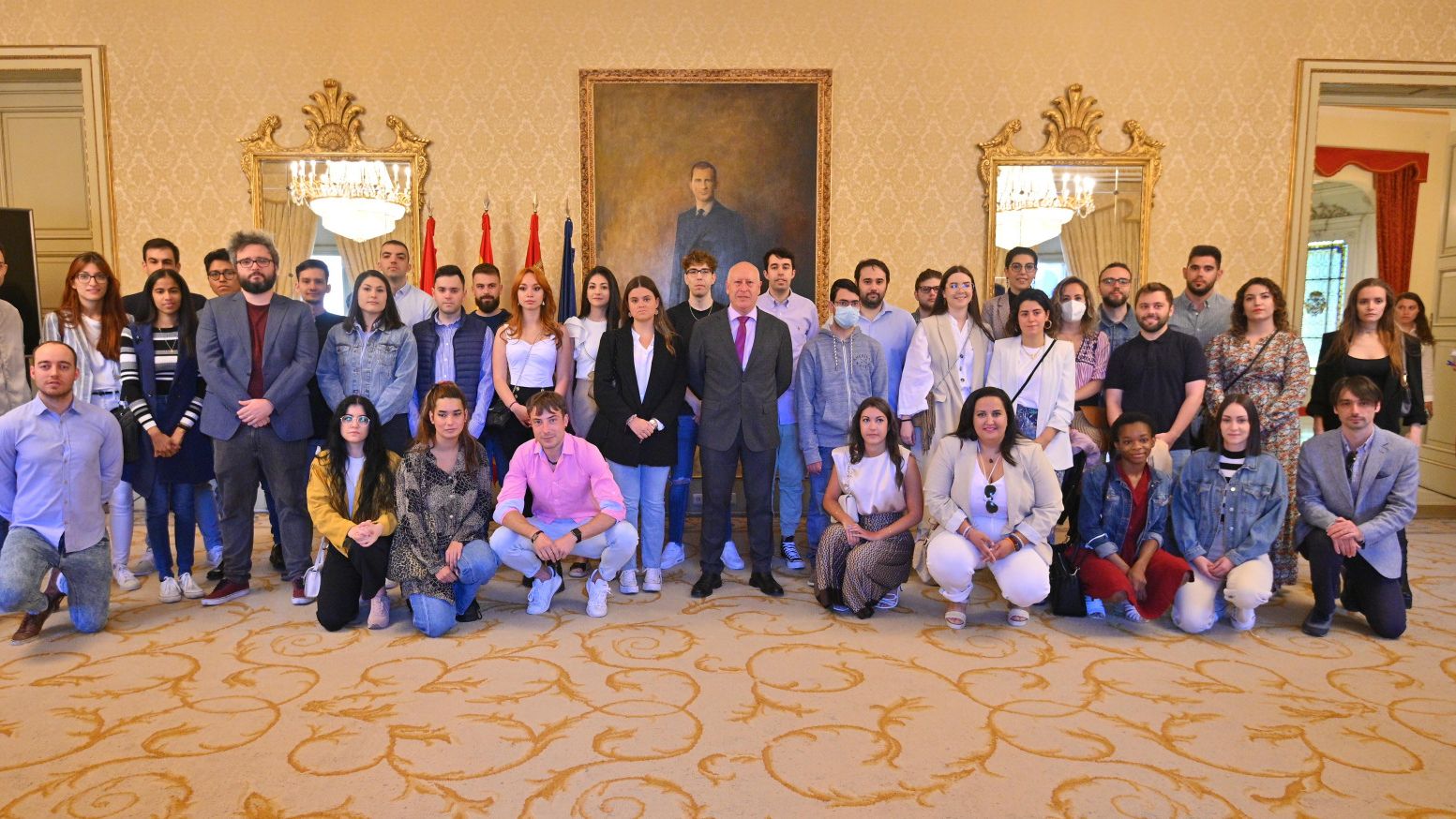 El concejal Juan José Sánchez recibe a los 40 participantes en el curso de formación