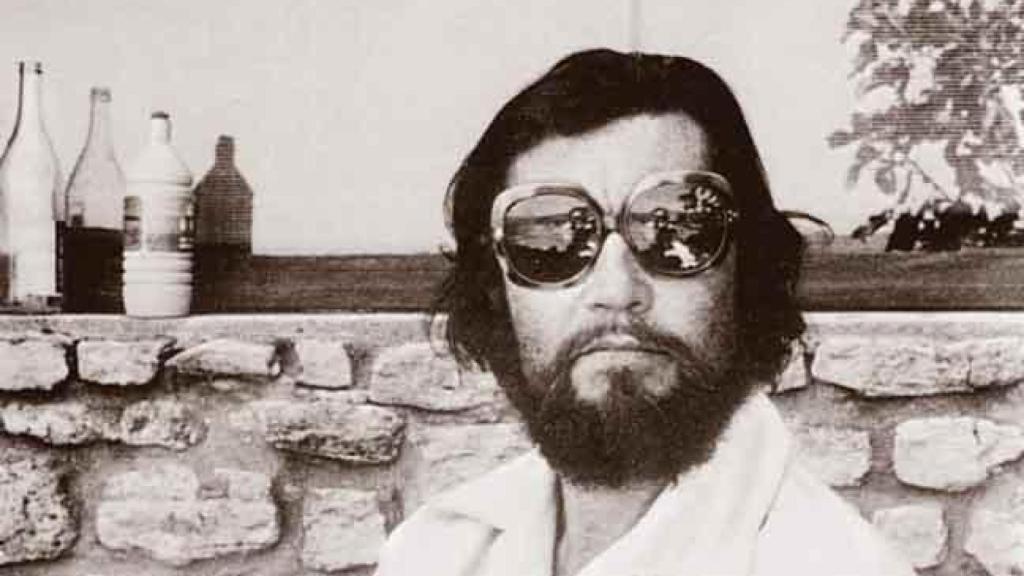 Julio Cortázar retratado por Mario Muchnik