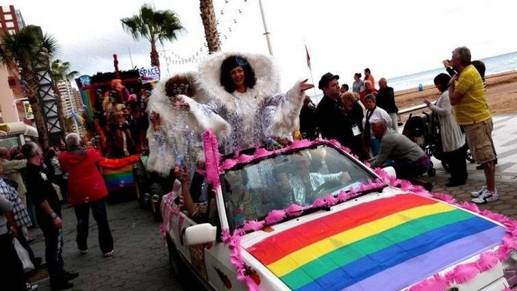 Uno de los desfiles del Orgullo de Benidorm, que se celebra en el mes de septiembre.