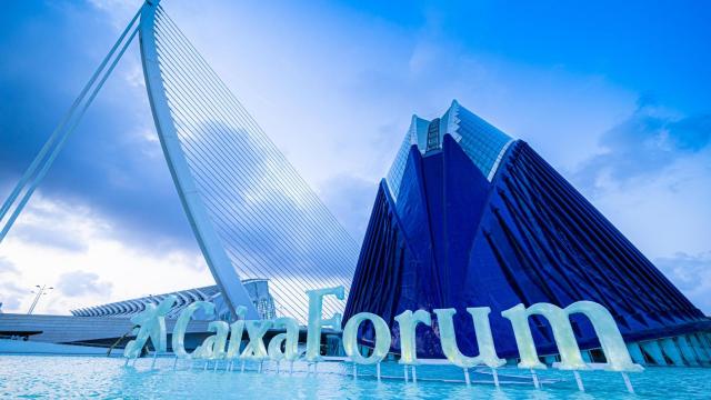CaixaForum Valencia, arte por dentro y por fuera: el nuevo centro de referencia para la cultura en el Mediterráneo