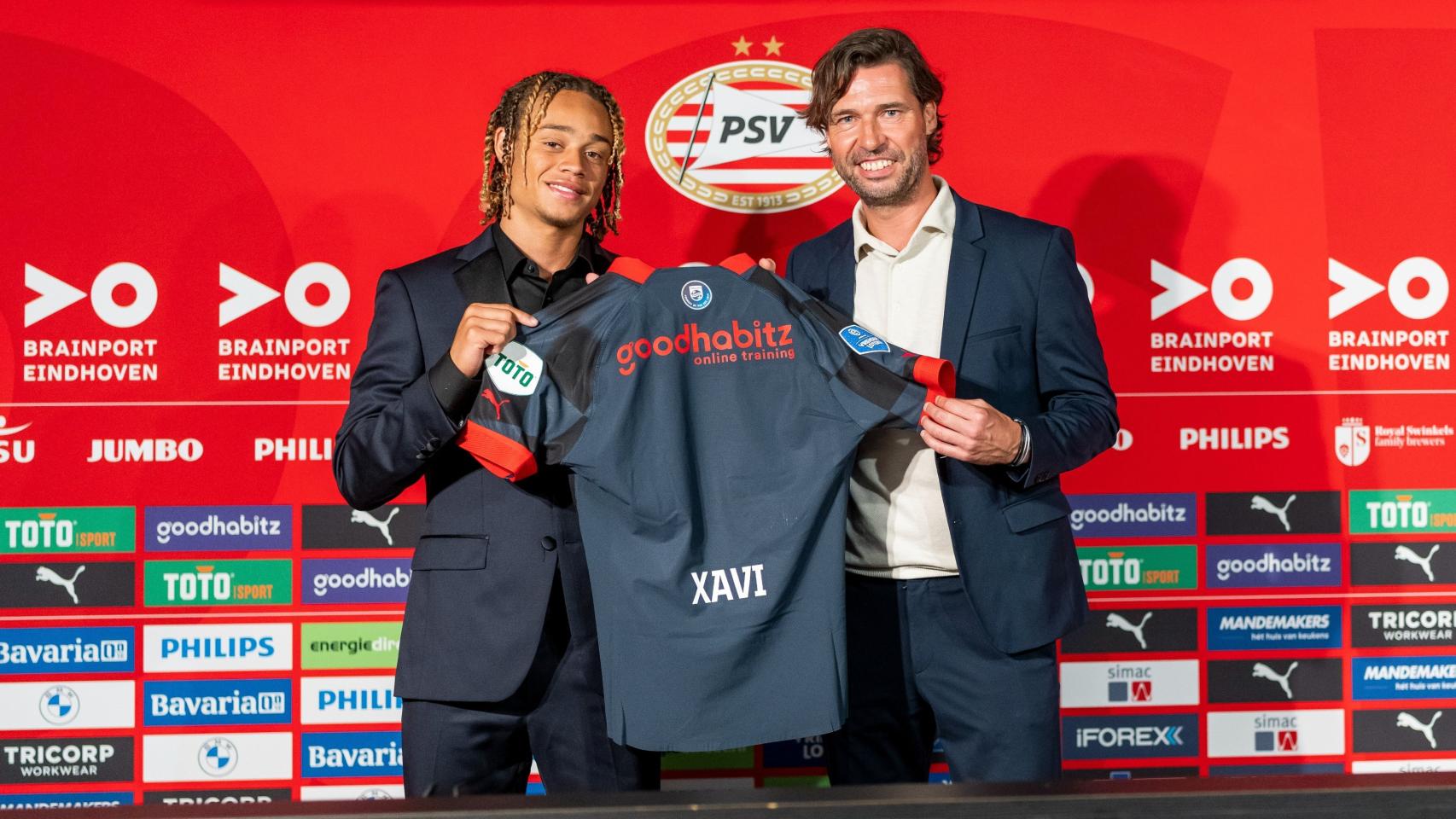 Xavi Simons, de ser el nuevo Messi en La Masía del Barça a acabar en el PSV tras fracasar en el PSG