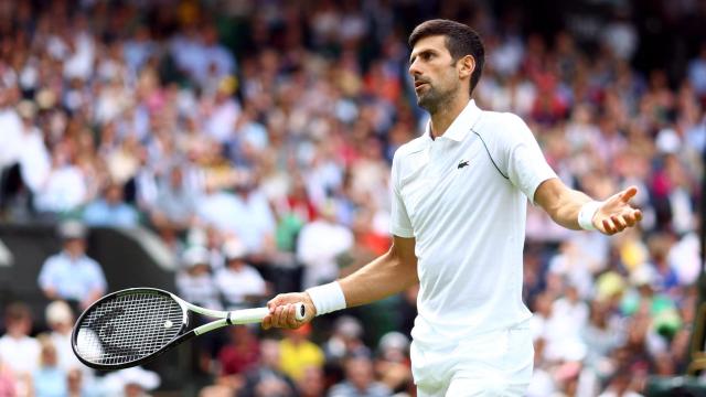 Novak Djokovic se queja.