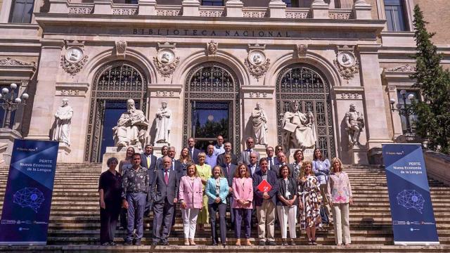 Foto de algunos de los miembros del Consejo Consultivo del PERTE de la Nueva Economía de la lengua durante su presentación el pasado martes.