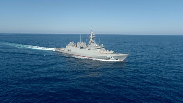 Corbeta construida para Arabia Saudita en los astilleros de Navantia en la bahía de Cádiz, con ingeniería de Ghenova.