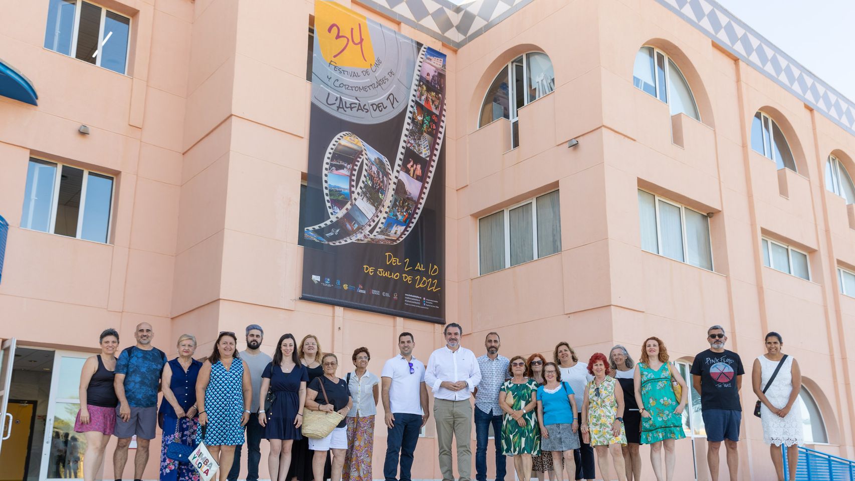 Inauguración de la Exposición de carteles de cine del Festival de l'Alfàs del Pi.