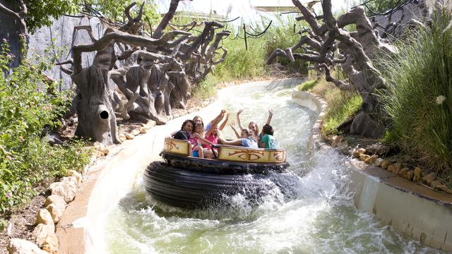 Rápidos de Argos, una de las atracciones de Terra Mítica.