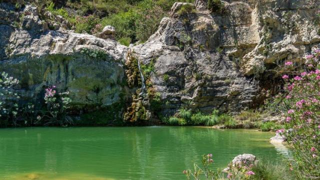 Vistas al 'Gorg de Salt' en el Barranco de la Encantada (Planes).