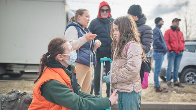 La ONG World Vision trabaja con los menores sobre el terreno.