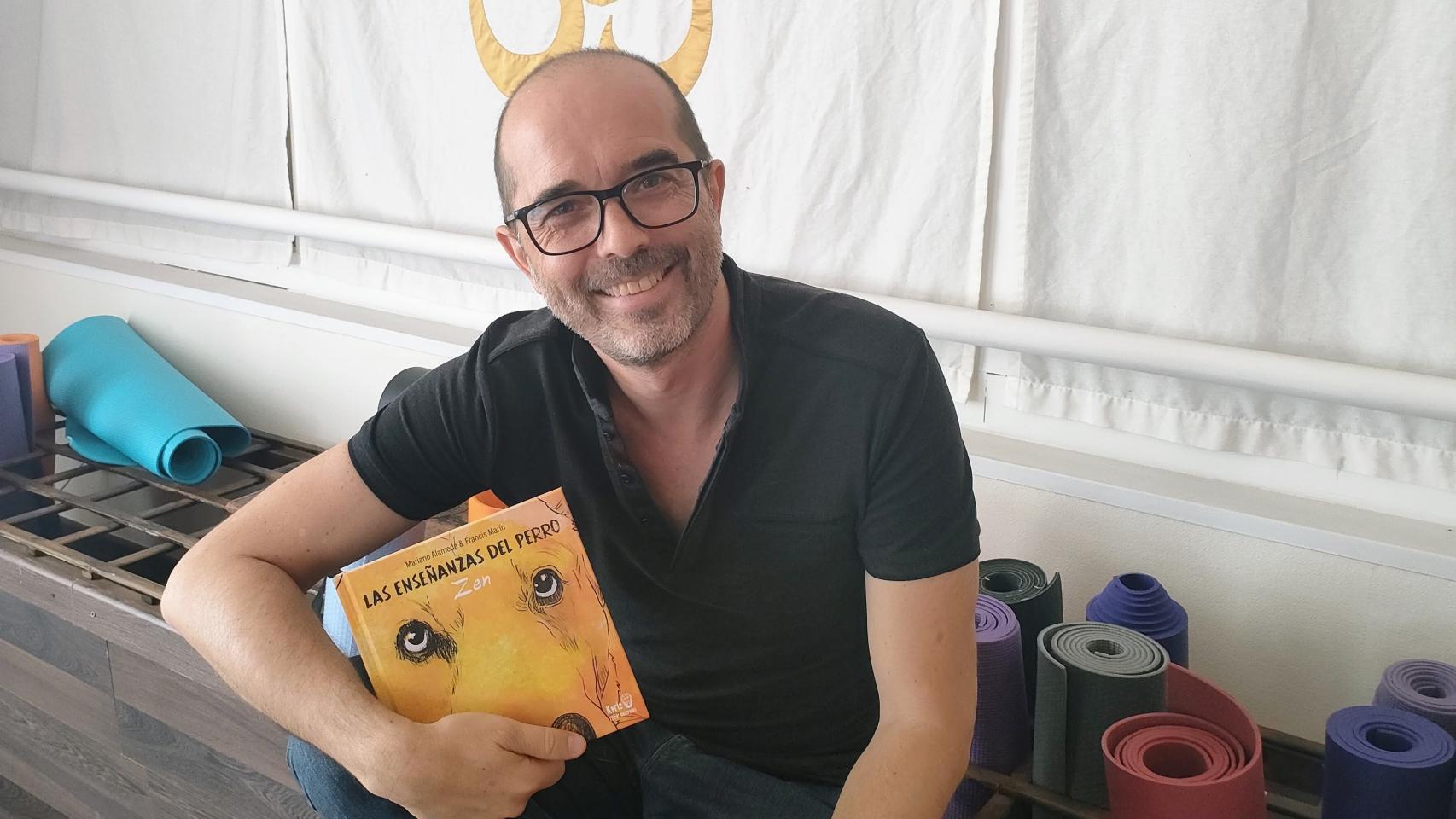 Mariano Alameda, en su centro de yoga.