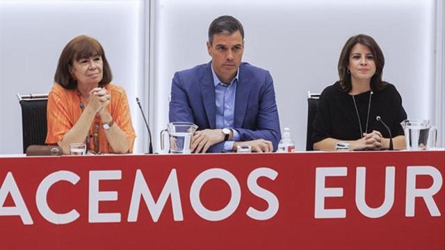 Sánchez mantiene la tensión en el PSOE sobre supuestos cambios inminentes