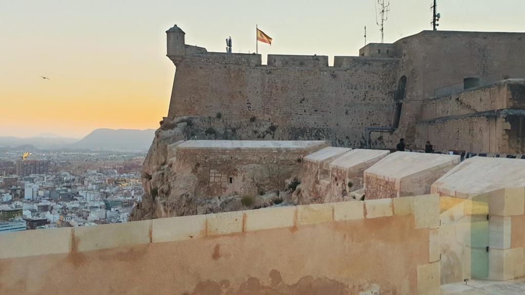 El castillo de Santa Bárbara.