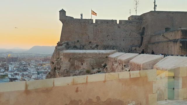 El castillo de Santa Bárbara.