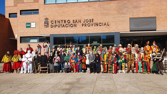 Foto familia acto Botargas