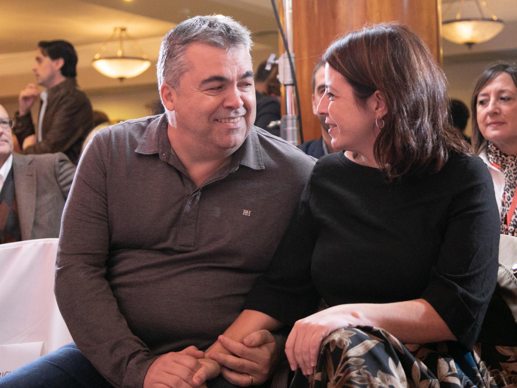 Santos Cerdán, secretario de Organización, y Adriana Lastra, vicesecretaria general, durante un mitin en Cintruénigo (Navarra).