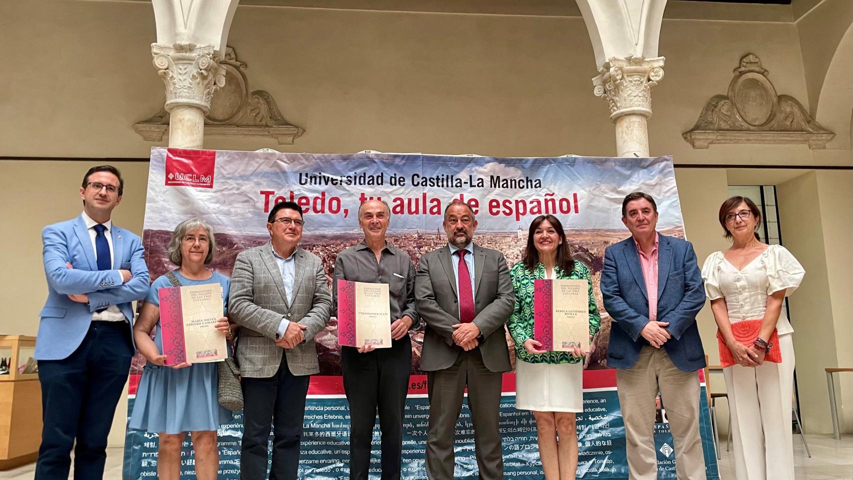 Cursos de verano en la UCLM, nuevas ayudas de la Junta, Festival del Humor en Hellín...