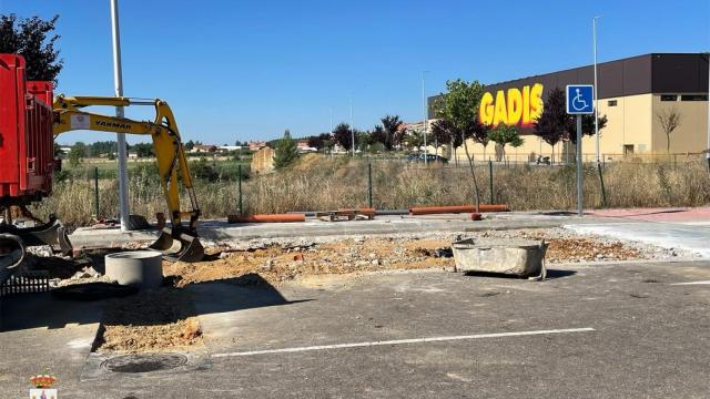Obras del nuevo parking de autocaravanas de Benavente
