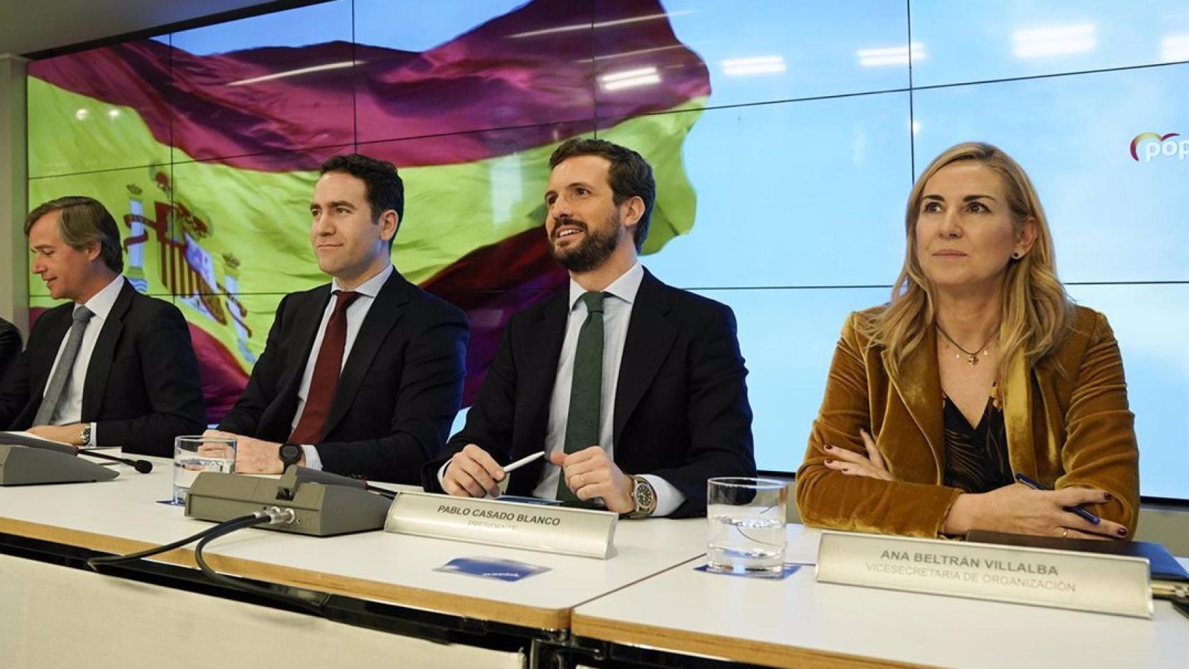 Pablo Casado junto a Tedoro García Egea, Ana Beltrán y Antonio González-Terol.