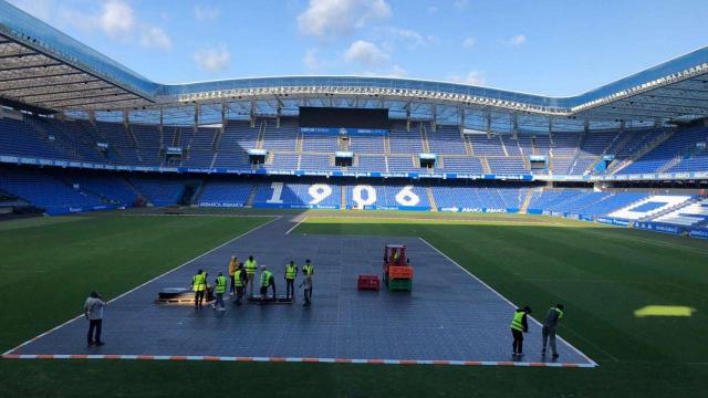 Preparación del Estadio de Riazor para el Morriña Fest