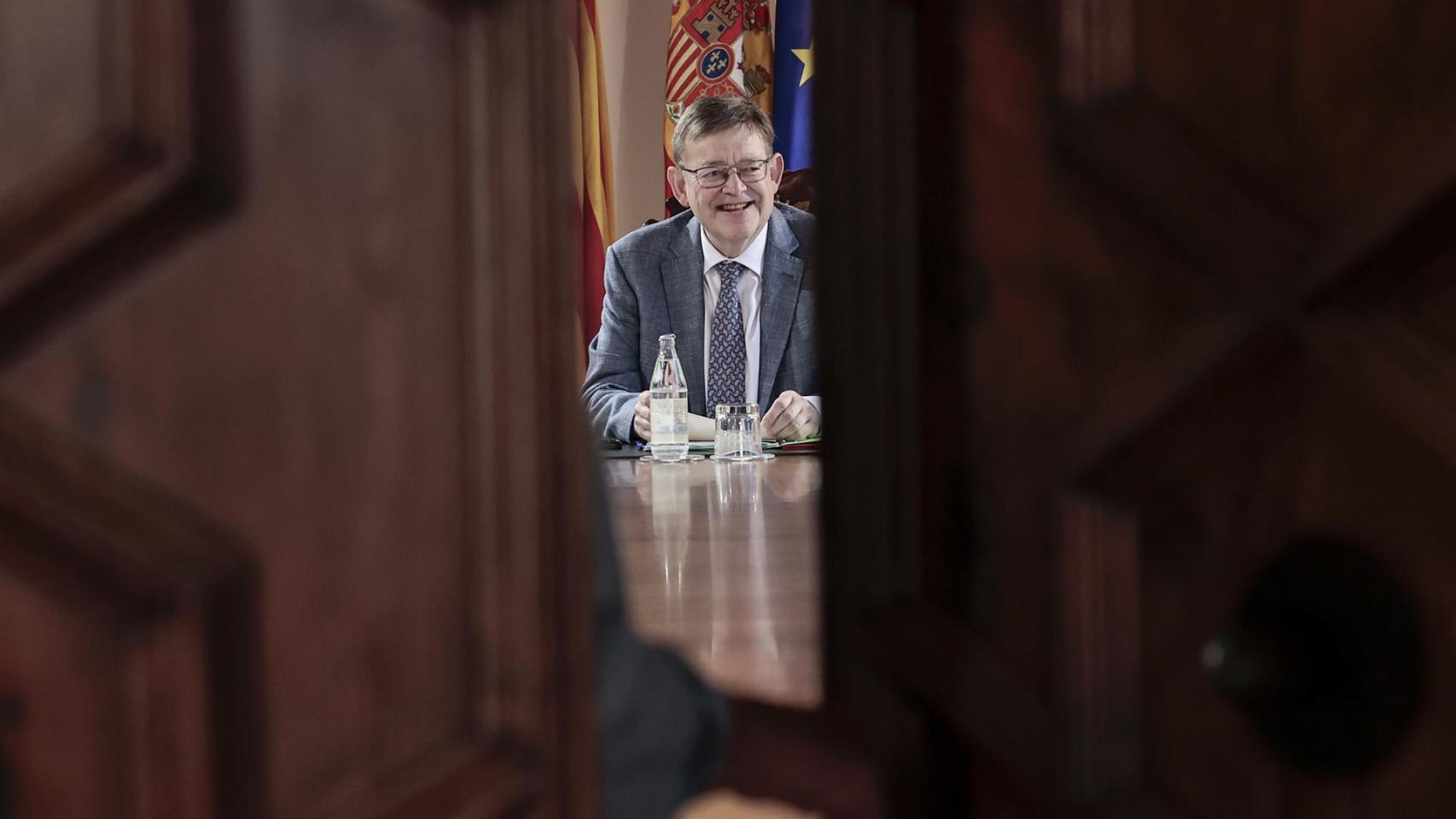 El presidente de la Generalitat, Ximo Puig, en el pleno del Consell de este viernes.