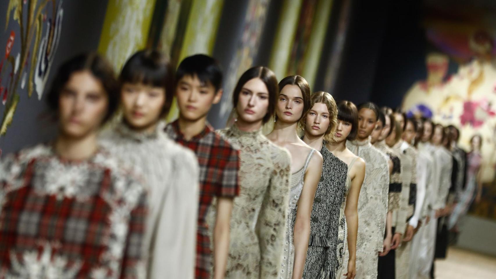 Desfile de Dior durante la Semana de la Moda de París.