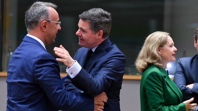 La vicepresidenta primera, Nadia Calviño, durante la reunión del Eurogrupo celebrada este lunes en Bruselas