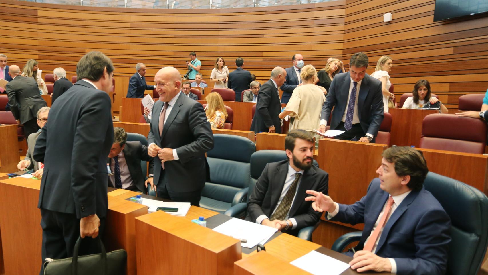 Pleno extraordinario de las Cortes de Castilla y León