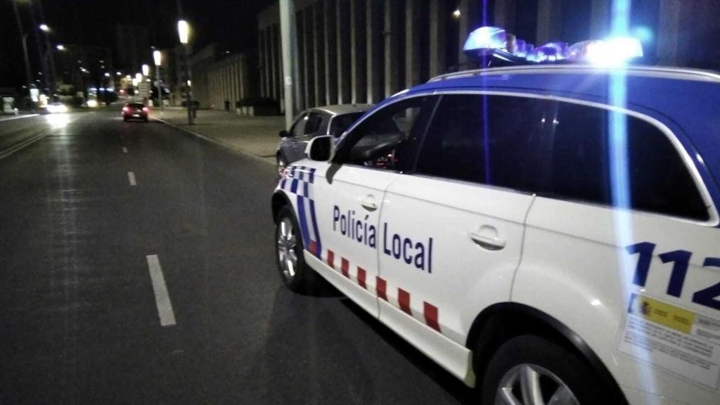 Un vehículo de la Policía Local de León