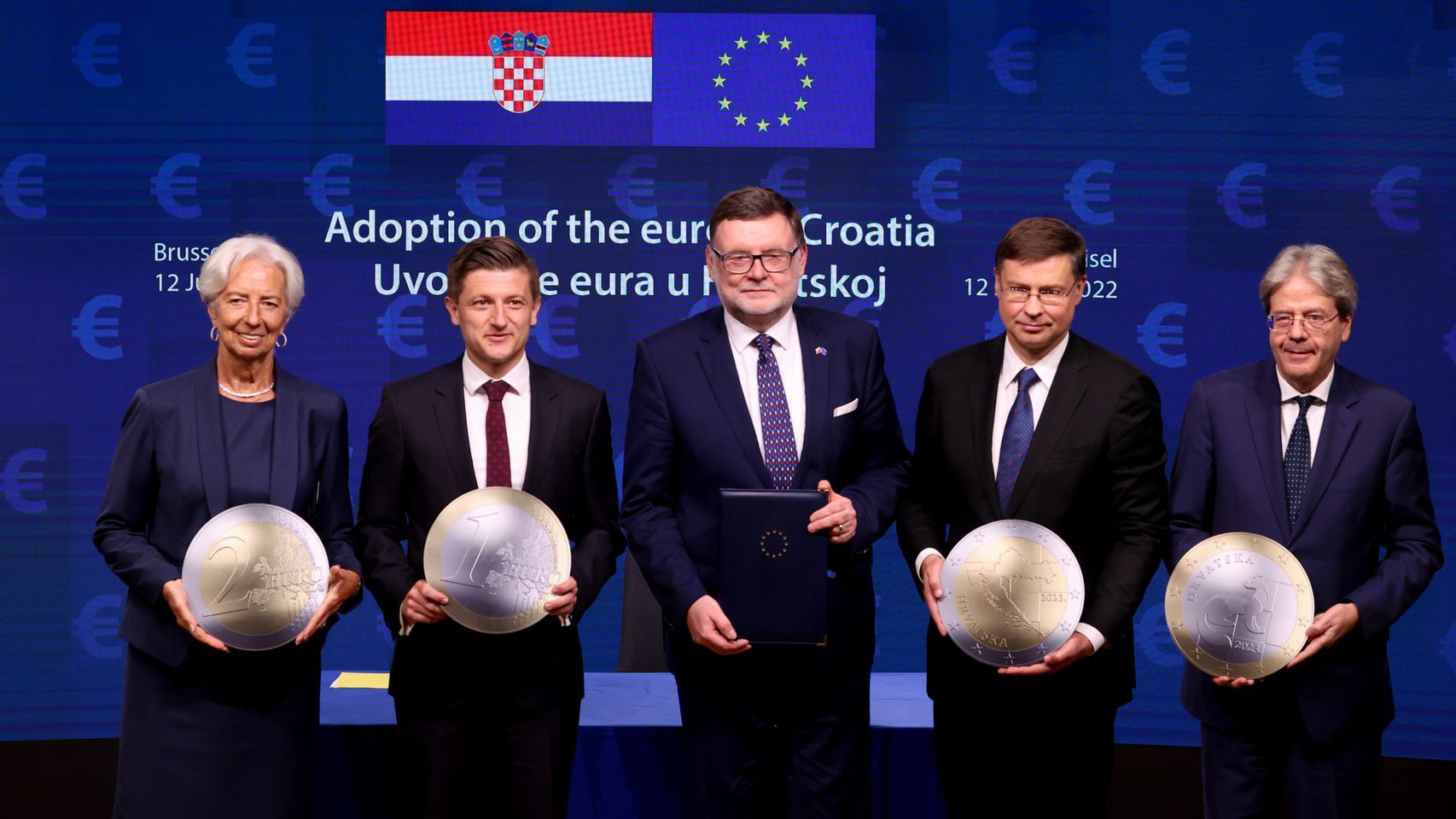 En la ceremonia de adhesión de Croacia a la eurozona han participado Christine Lagarde, Valdis Dombroskis y Paolo Gentiloni
