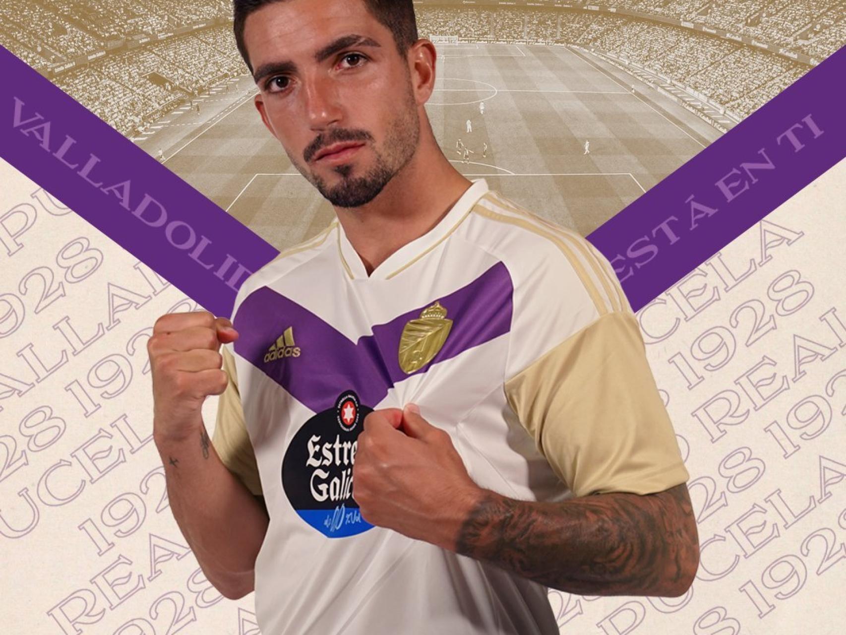 Monchu con la tercera equipación del Real Valladolid.