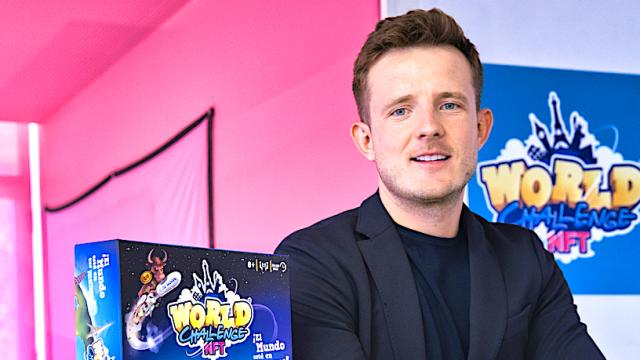 Bogdan Tapu, posa en Valencia con su propuesta que lanzará al mercado esta Navidad.