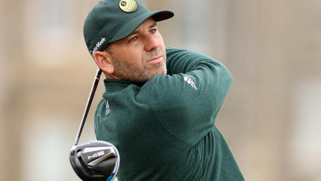 Sergio García tras ejecutar un golpe en el British Open.
