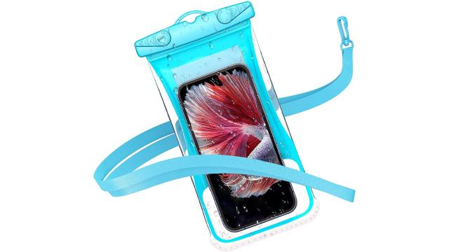 El accesorio ultra barato que necesitas para hacer tu móvil impermeable