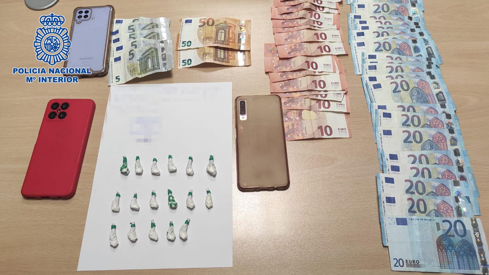 La Policía Nacional detiene en Toledo a un presunto traficante con 17 dosis de cocaína listas para distribuir