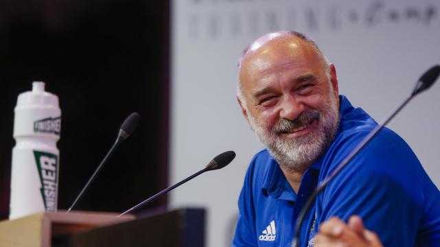 Pablo Laso en la presentación de su campus de verano.