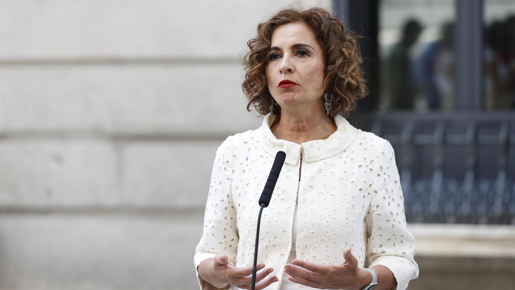 La ministra de Hacienda, María Jesús Montero, haciendo declaraciones durante el Debate sobre el Estado de la Nación.