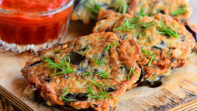 La receta de berenjenas a la romana más crujiente que tendrás lista en 10 minutos.