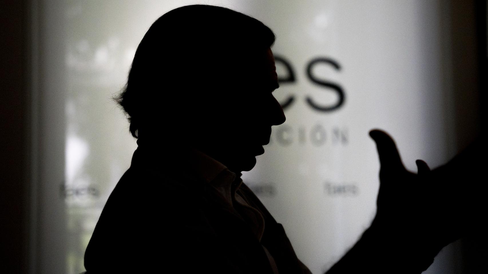 José María Aznar, expresidente del Gobierno entre 1996 y 2004, en un contraluz.