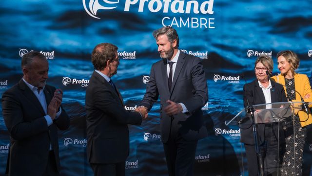 Enrique García Chillón, propietario de la compañía, durante la inauguración de sus nuevas instalaciones en Cambre (A Coruña).