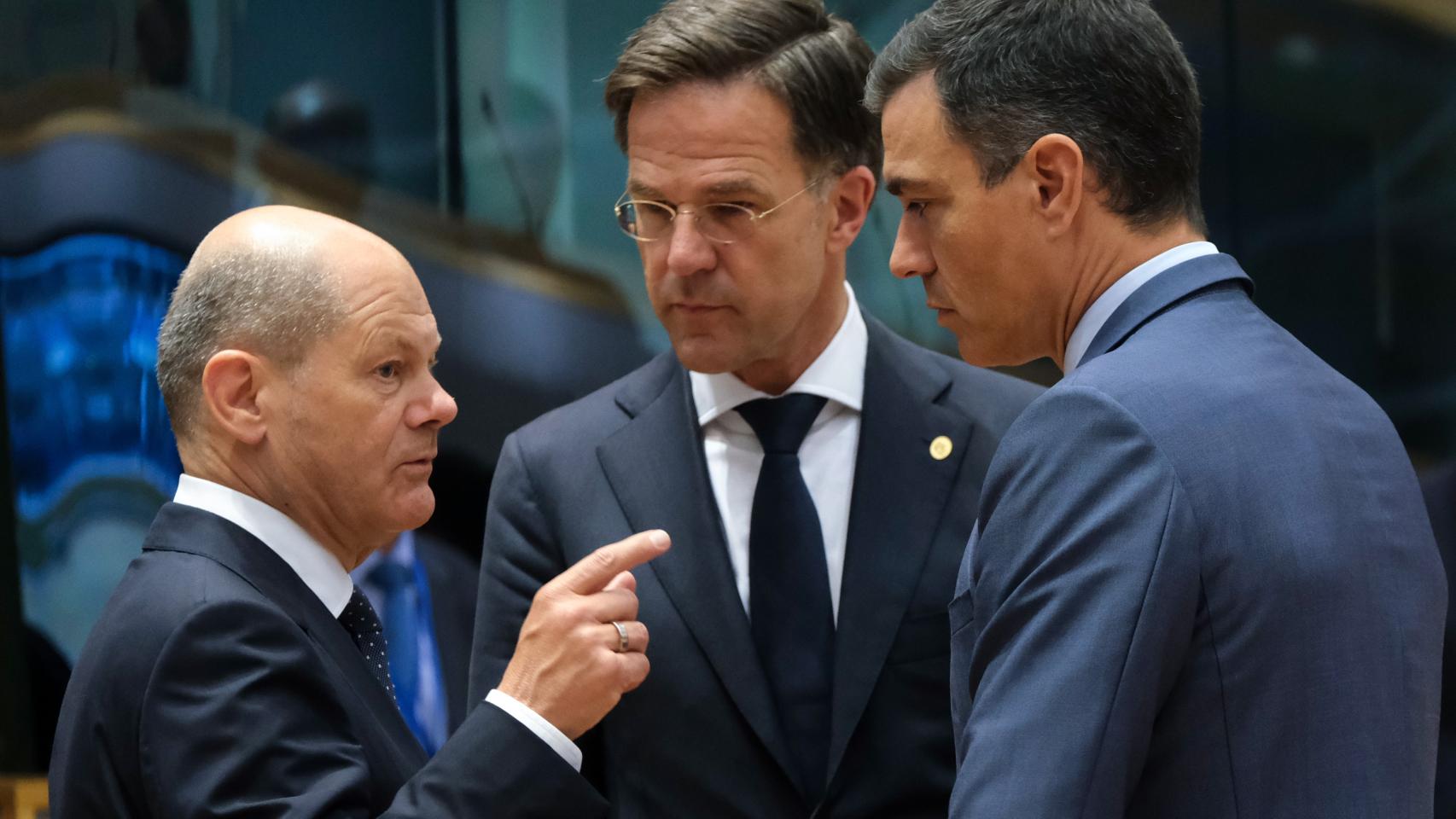 Olaf Scholz, Mark Rutte y Pedro Sánchez, durante la última reunión del Consejo Europeo