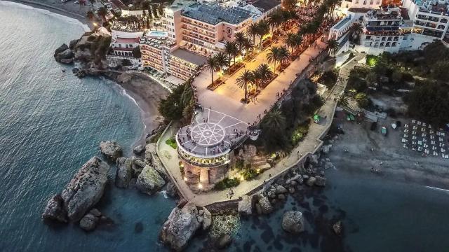 Imagen del balcón de Europa, en Nerja.
