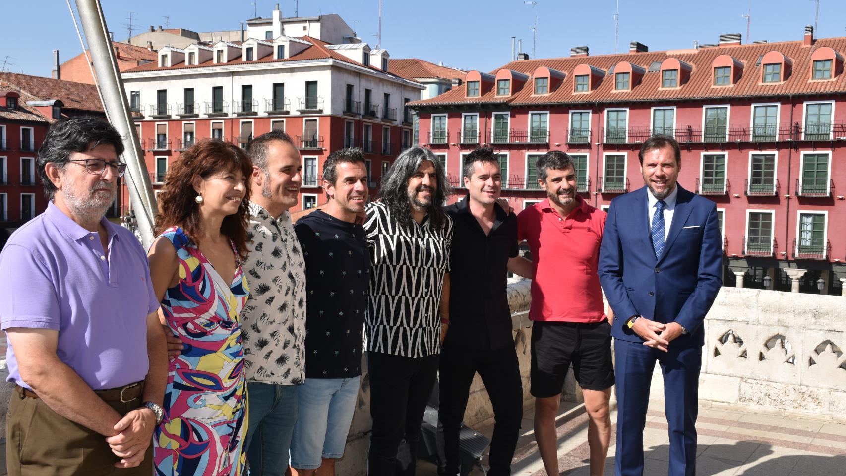 Ana Redondo, Fran El Chavo, Quique Matilla, JJ Vaquero, Álex Clavero, Roberto Chapu y Óscar Puente.