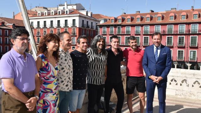 Ana Redondo, Fran El Chavo, Quique Matilla, JJ Vaquero, Álex Clavero, Roberto Chapu y Óscar Puente.