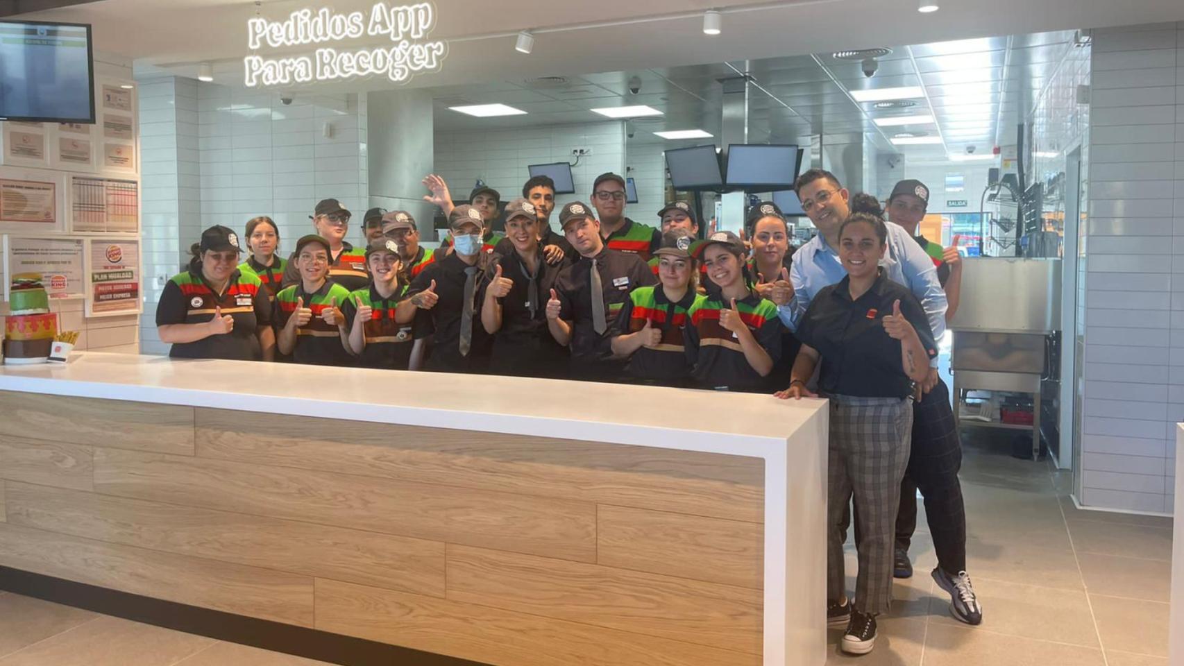 Inauguración del nuevo Burger King en Porto do Molle, Nigrán.