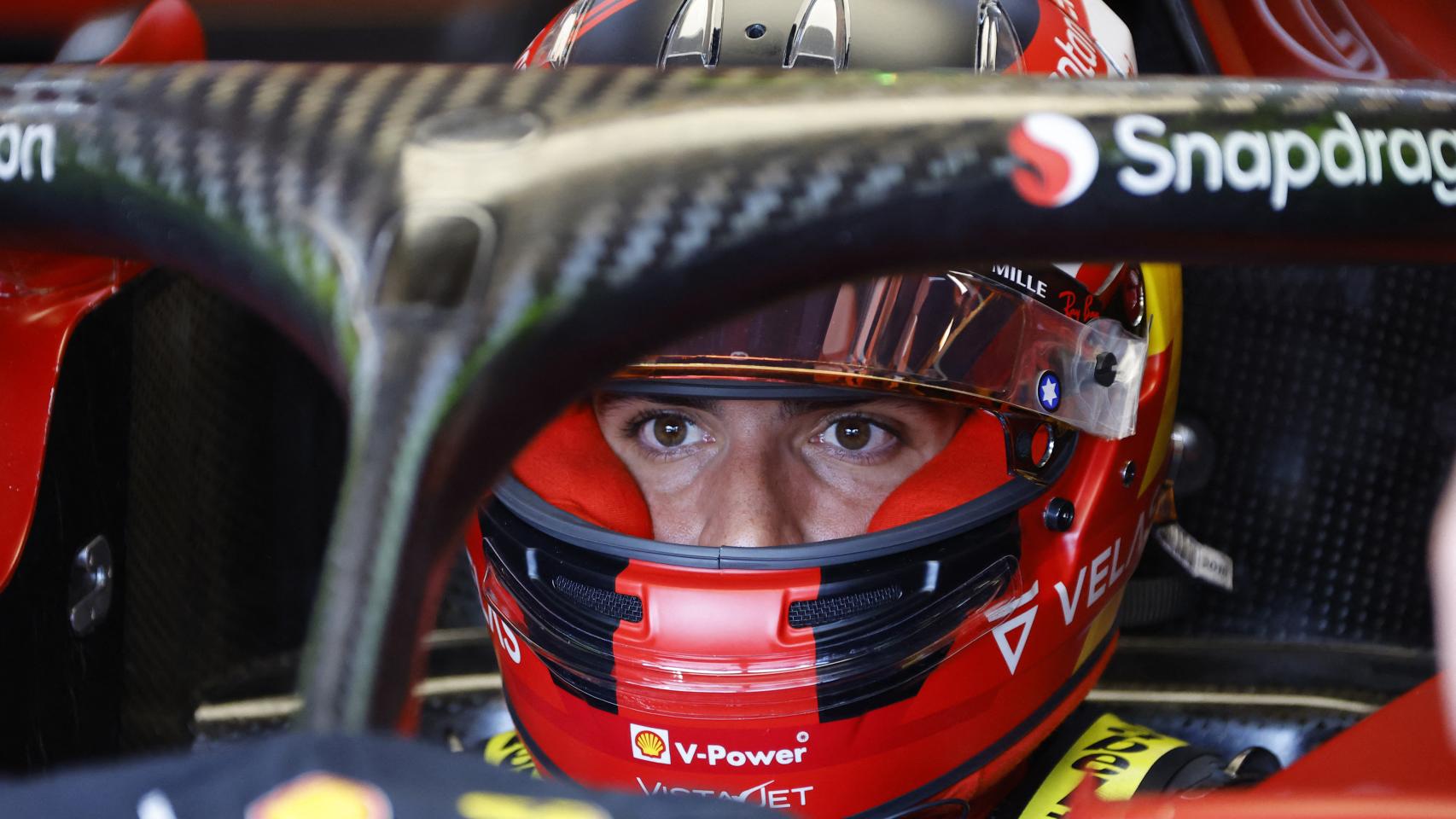 Carlos Sainz dentro de su F1-75 en el Gran Premio de Francia