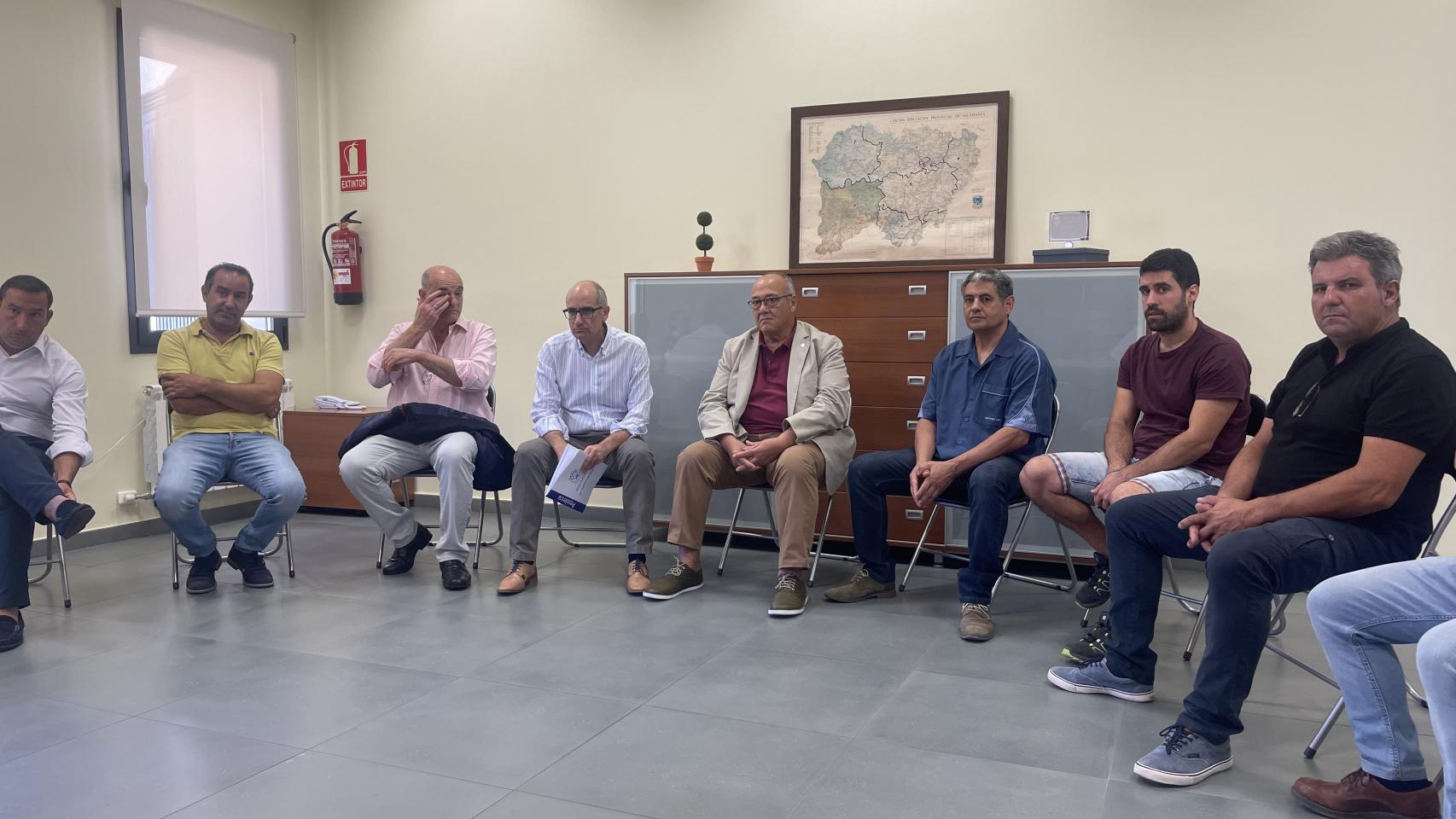 Reunión con los alcaldes de los municipios afectados por el incendio de Monsagro