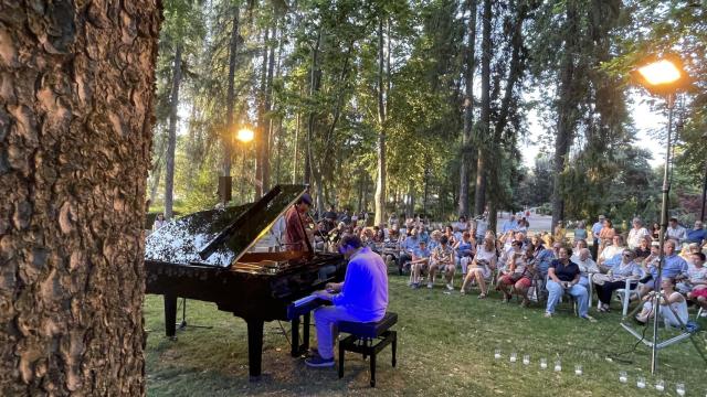 Foto de la Noche en Blanco y Negro de El Espinar