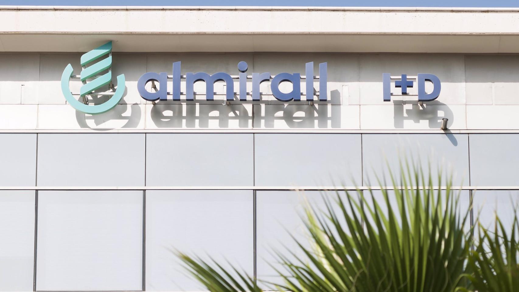 Instalaciones de Almirall.